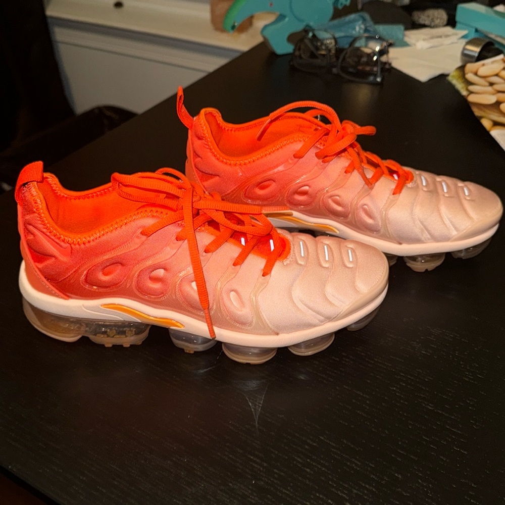 Orange Vapor Max